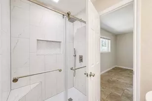 217 Mary Ann Dr, Friendswood, TX 77546 - Photo 26