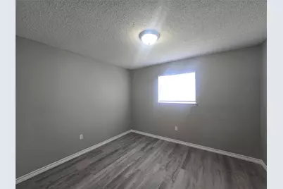 911 Avenue K #11, Galveston, TX 77550 - Photo 2