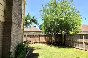 11614 Cedar Creek Dr, Houston, TX 77077 - Photo 32
