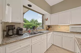 11614 Cedar Creek Dr, Houston, TX 77077 - Photo 2
