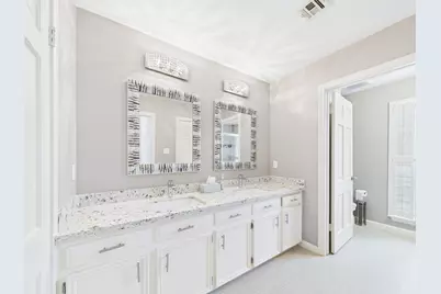 702 Daria Court, Houston, TX 77079 - Photo 28