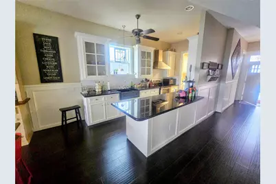 154 W Lake Shore Drive, Livingston, TX 77351 - Photo 2