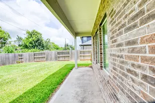 422 Magnolia St, Richwood, TX 77566 - Photo 24