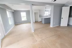 2308 Hollywood Ave, Galveston, TX 77551 - Photo 4