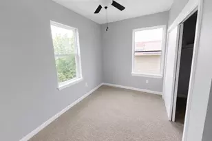 2308 Hollywood Ave, Galveston, TX 77551 - Photo 18