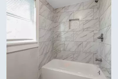 152 Walnut Drive, Richwood, TX 77531 - Photo 12