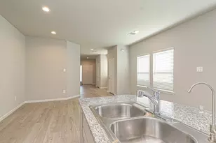 9254 Sea Gdn St, Houston, TX 77034 - Photo 6