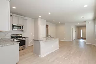 9254 Sea Gdn St, Houston, TX 77034 - Photo 8