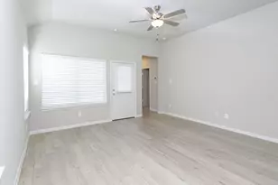 9254 Sea Gdn St, Houston, TX 77034 - Photo 12