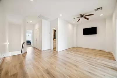 205 E 43rd Street, Houston, TX 77018 - Photo 18