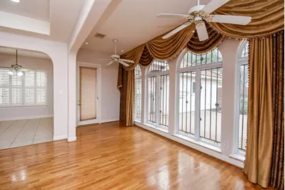 3015 Bonnebridge Way Boulevard, Houston, TX 77082 - Photo 12