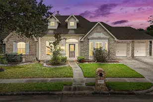 3007 Knight Ln, Baytown, TX 77521 - Photo 1