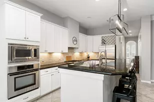 3007 Knight Ln, Baytown, TX 77521 - Photo 10