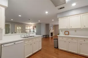 2232 Azalea Circle Circle, Huntsville, TX 77340 - Photo 6
