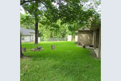 2232 Azalea Circle Circle, Huntsville, TX 77340 - Photo 2