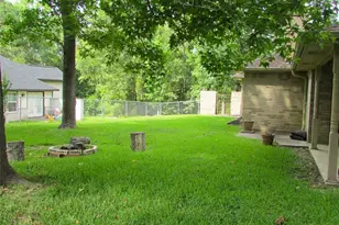 2232 Azalea Circle Circle, Huntsville, TX 77340 - Photo 2