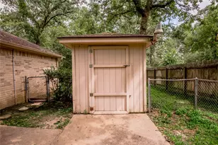 2232 Azalea Circle Circle, Huntsville, TX 77340 - Photo 28