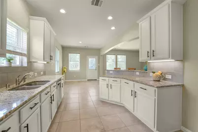 82 Road 6607, Dayton, TX 77535 - Photo 12