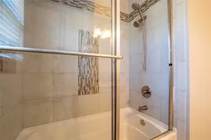 140 Lakewood Dr, Angleton, TX 77515 - Photo 30