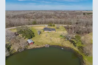 140 Lakewood Drive, Angleton, TX 77515 - Photo 4