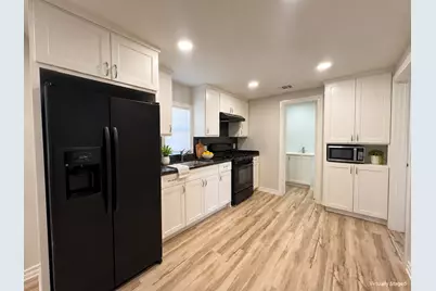407 1/2 Walton Street, Houston, TX 77009 - Photo 4