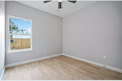 4506 Phlox Street #A, Houston, TX 77051 - Photo 8