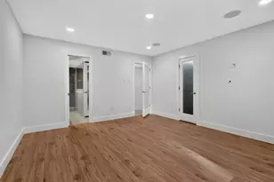 7575 Katy Fwy, Houston, TX 77024 - Photo 10