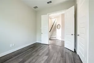 963 Lilly Flower Ln, Houston, TX 77091 - Photo 8