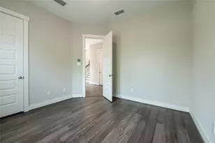 963 Lilly Flower Ln, Houston, TX 77091 - Photo 12