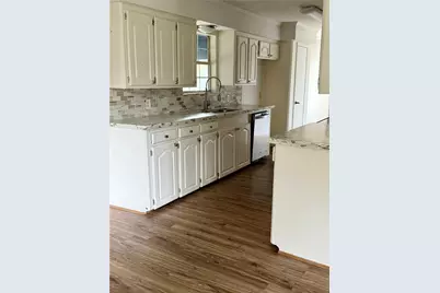 210 E North Street, Livingston, TX 77351 - Photo 8