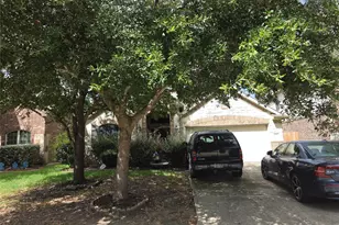 4403 Juniper Bay Ln, Baytown, TX 77521 - Photo 2