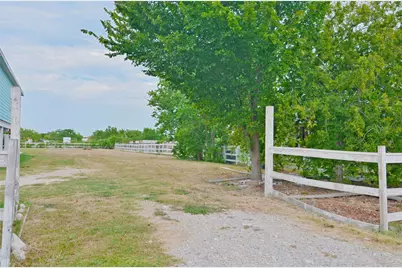 1003B 24th Street, San Leon, TX 77539 - Photo 1