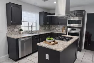 16910 Country Bridge Rd, Houston, TX 77095 - Photo 8