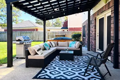 16910 Country Bridge Road, Houston, TX 77095 - Photo 2