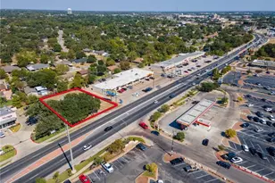 720 E Villa Maria Rd, Bryan, TX 77802 - Photo 4