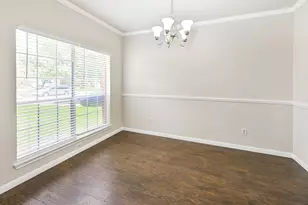 3805 Redbud Dr, La Porte, TX 77571 - Photo 4