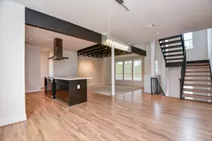 92 Dennis St, Houston, TX 77006 - Photo 12