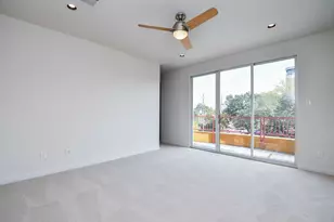 92 Dennis St, Houston, TX 77006 - Photo 30