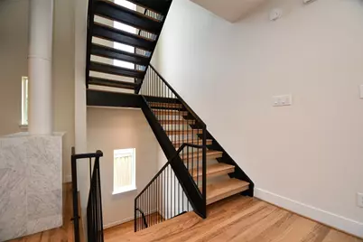 92 Dennis Street #B, Houston, TX 77006 - Photo 10
