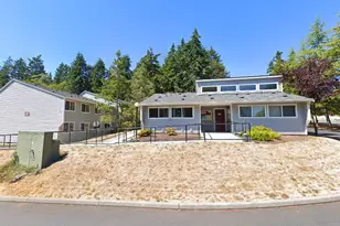 821 High School Road NE, Other, WA 98110 - Photo 2