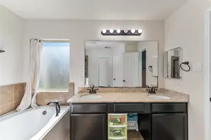 8226 Silent Deep Dr, Rosenberg, TX 77469 - Photo 16