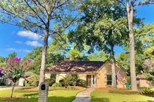 4115 Woodbridge Dr, Houston, TX 77339 - Photo 1