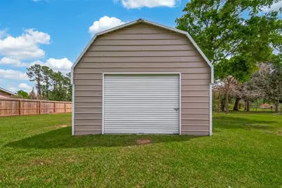 917 S Main Street, Highlands, TX 77562 - Photo 42