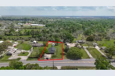917 S Main Street, Highlands, TX 77562 - Photo 44