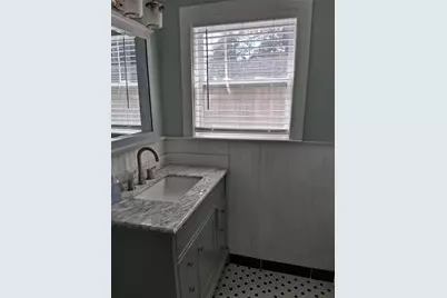 7335 Santiago Street, Houston, TX 77023 - Photo 12