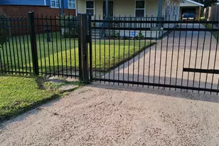 7335 Santiago St, Houston, TX 77023 - Photo 2