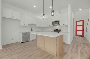 117 Capetown Ln, Conroe, TX 77356 - Photo 12