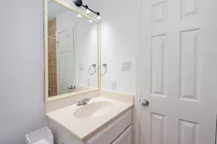 2202 Naomi St, Houston, TX 77054 - Photo 38