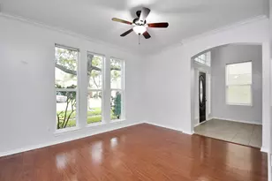 15711 Rosewood Hill Ct, Sugar Land, TX 77498 - Photo 8