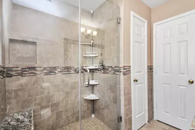 15711 Rosewood Hill Ct, Sugar Land, TX 77498 - Photo 34